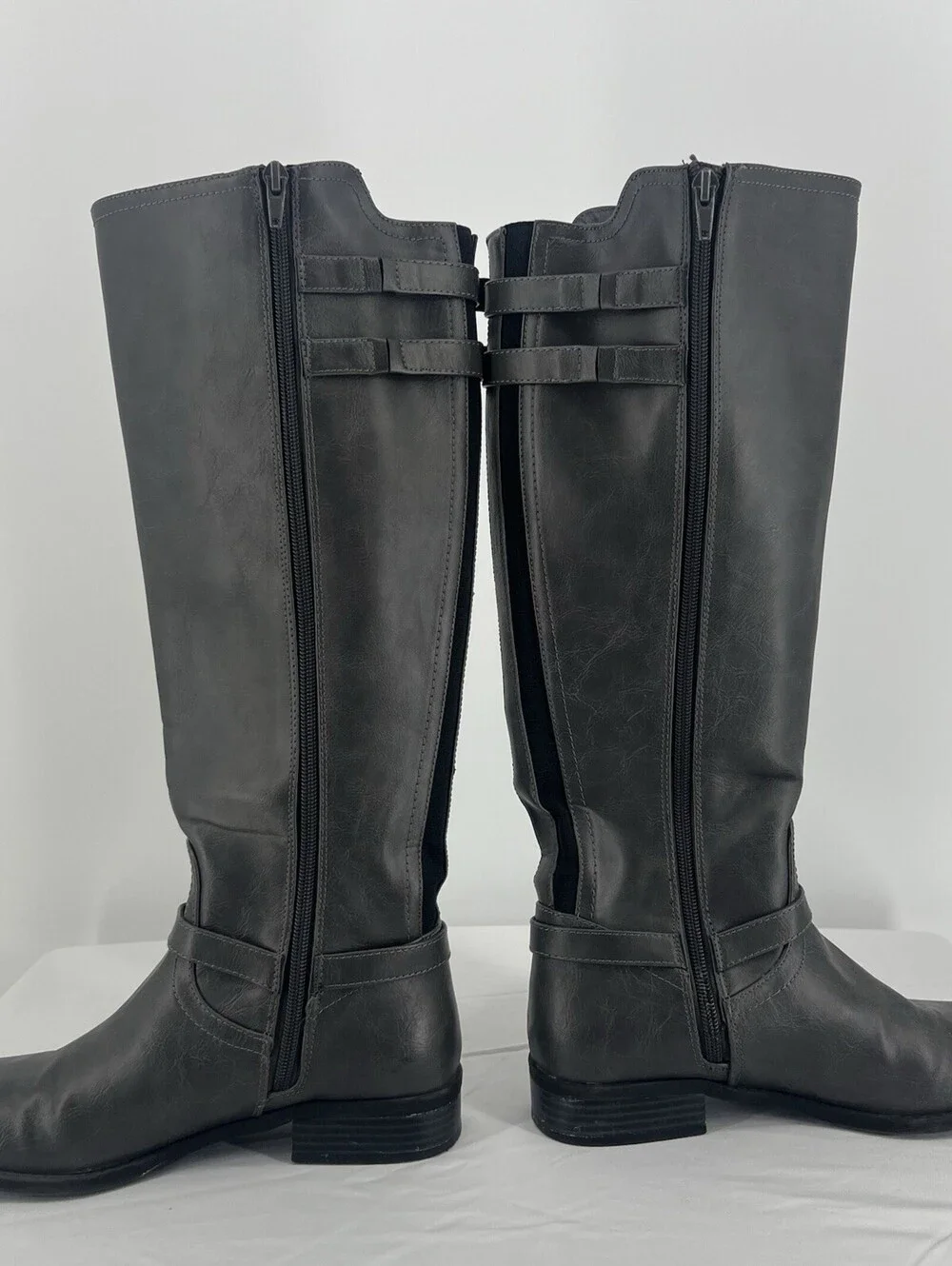 g by Guess Ladies Size 8M Gray Knee High riding boots (88-2)
